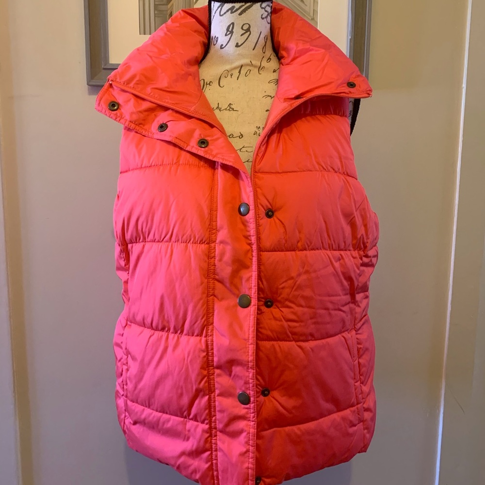 Old Navy Coral puffer vest